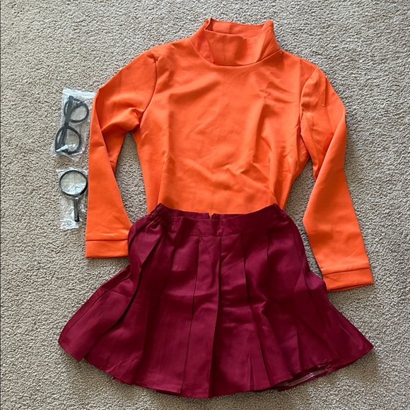 Scooby Doo Velma women’s costume - Picture 2 of 4